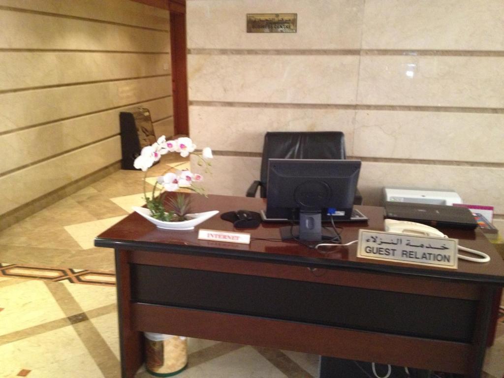 Jonrad Hotel Dubai Bagian luar foto