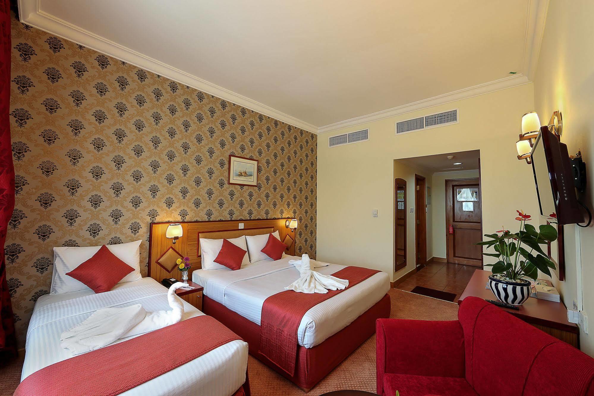 Jonrad Hotel Dubai Bagian luar foto