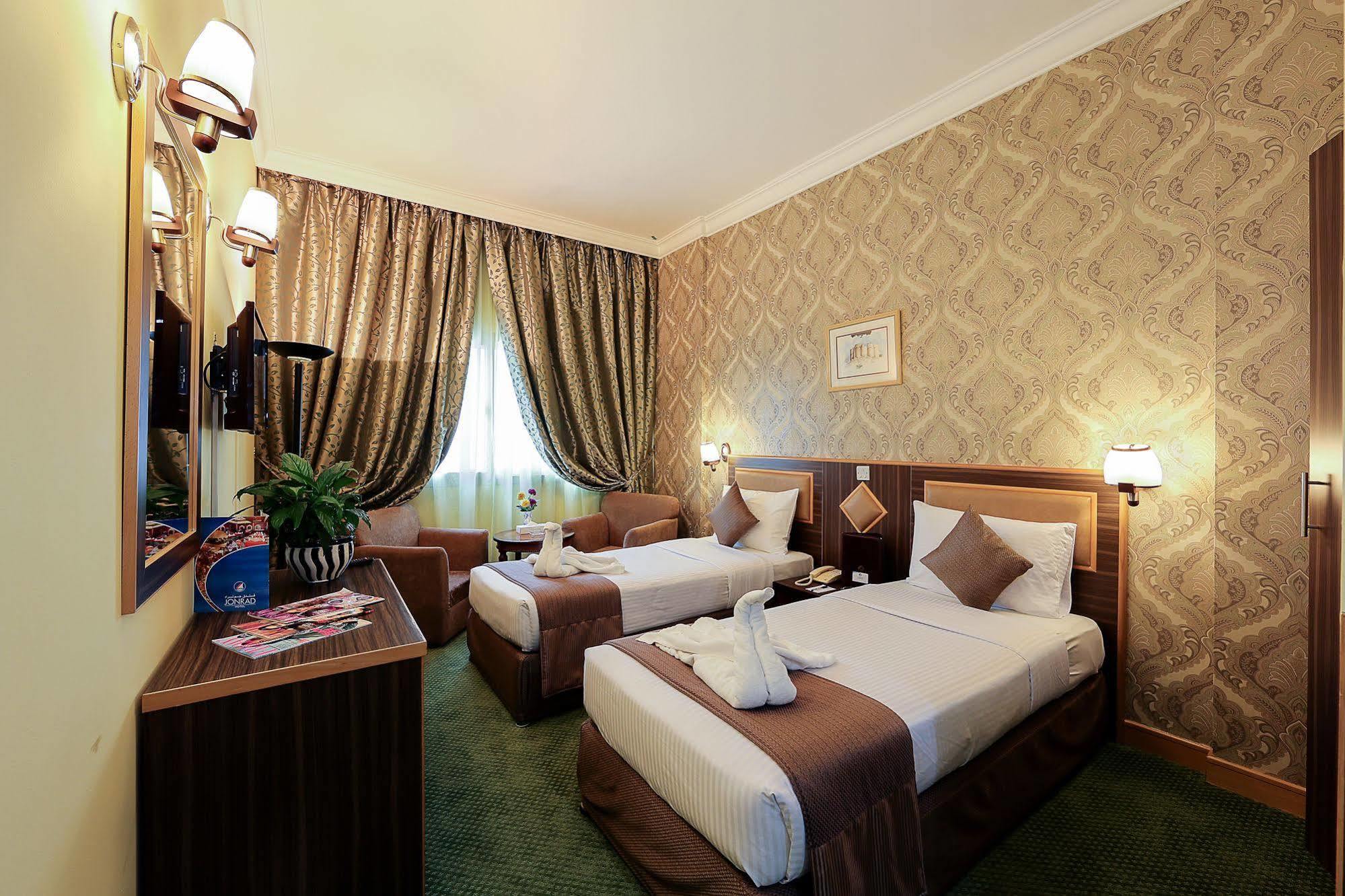 Jonrad Hotel Dubai Bagian luar foto